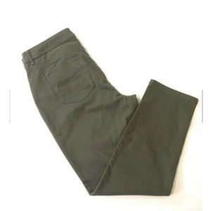 Style Co Slim Leg High Rise Jeans Tummy Control Green 18W